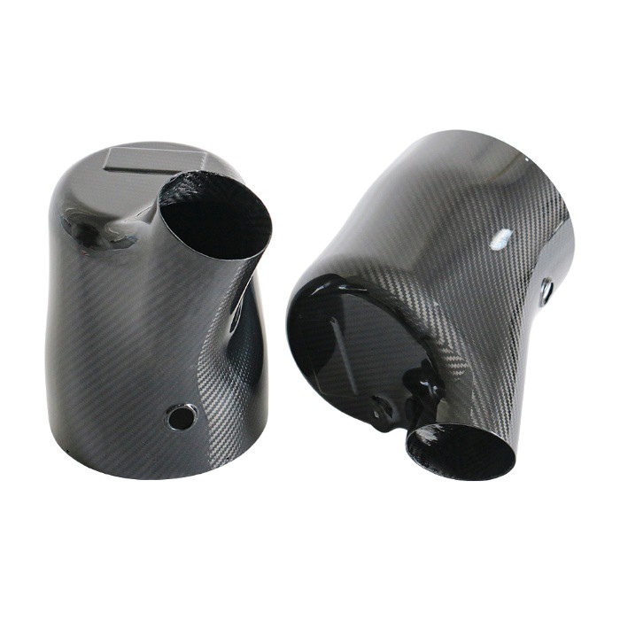 Pièces automobiles personnalisées en fibre de carbone