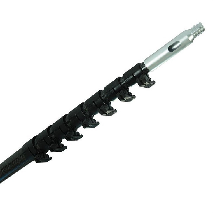 Poteau de nettoyage alimenté en eau